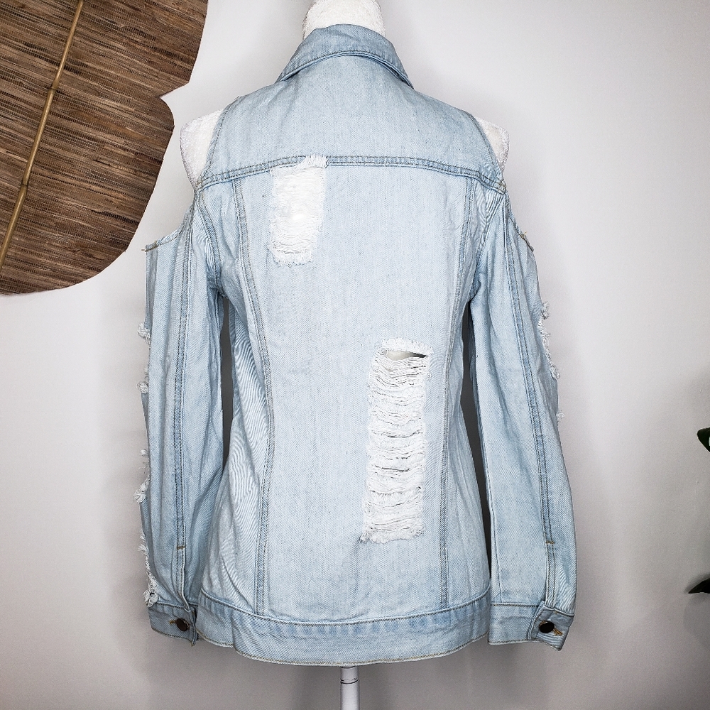 ⭐ Distressed Cold Shoulder Blue Jean Jacket - Picture 3 of 9